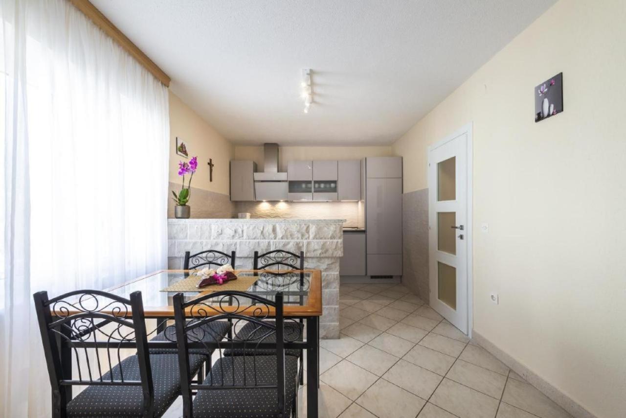 Holiday Home Swiss Cavtat Buitenkant foto